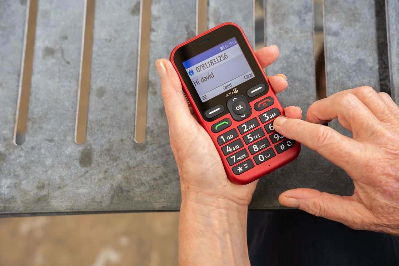 Doro släpper nya knapptelefoner för seniorer