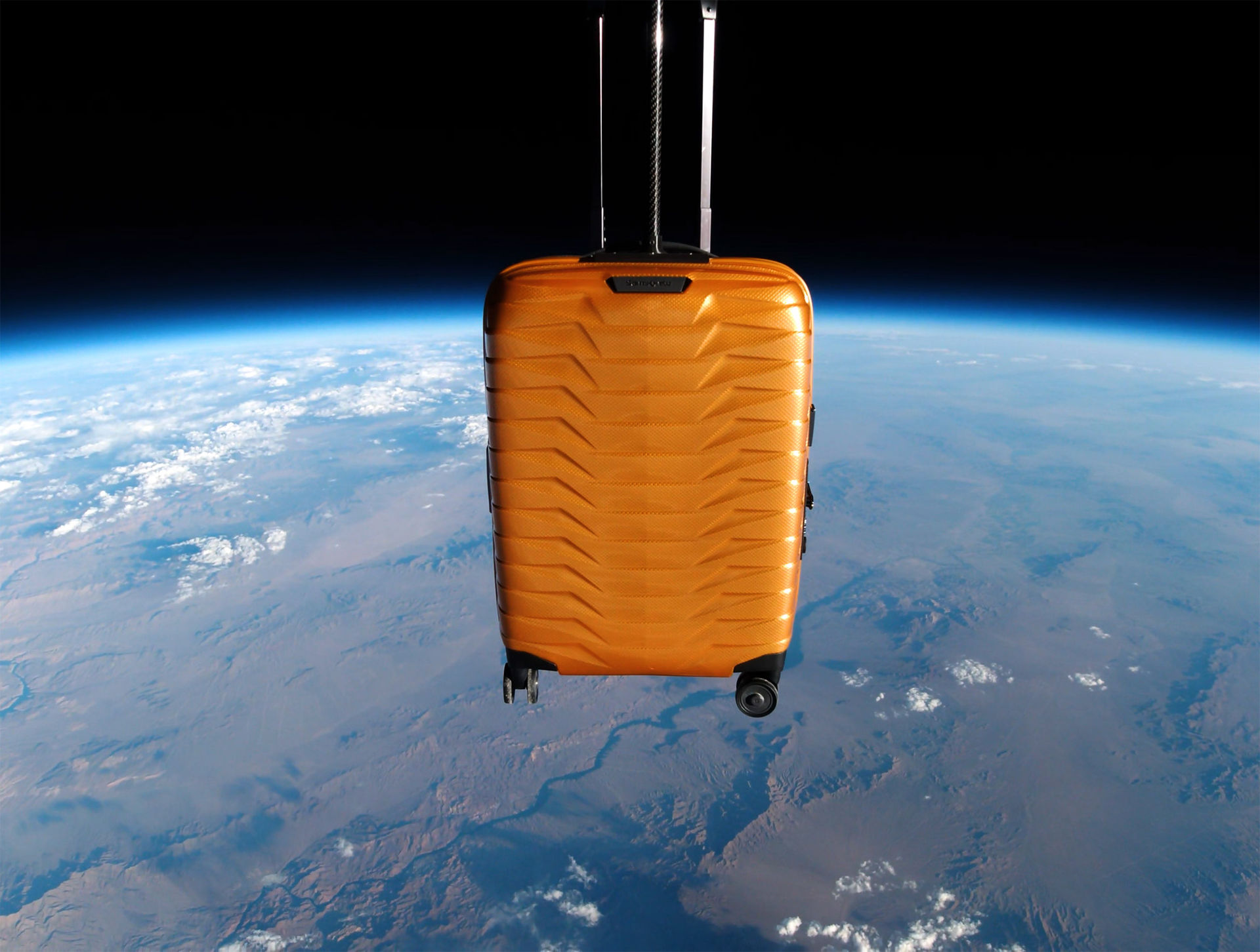 Väska klarade fall från rymden