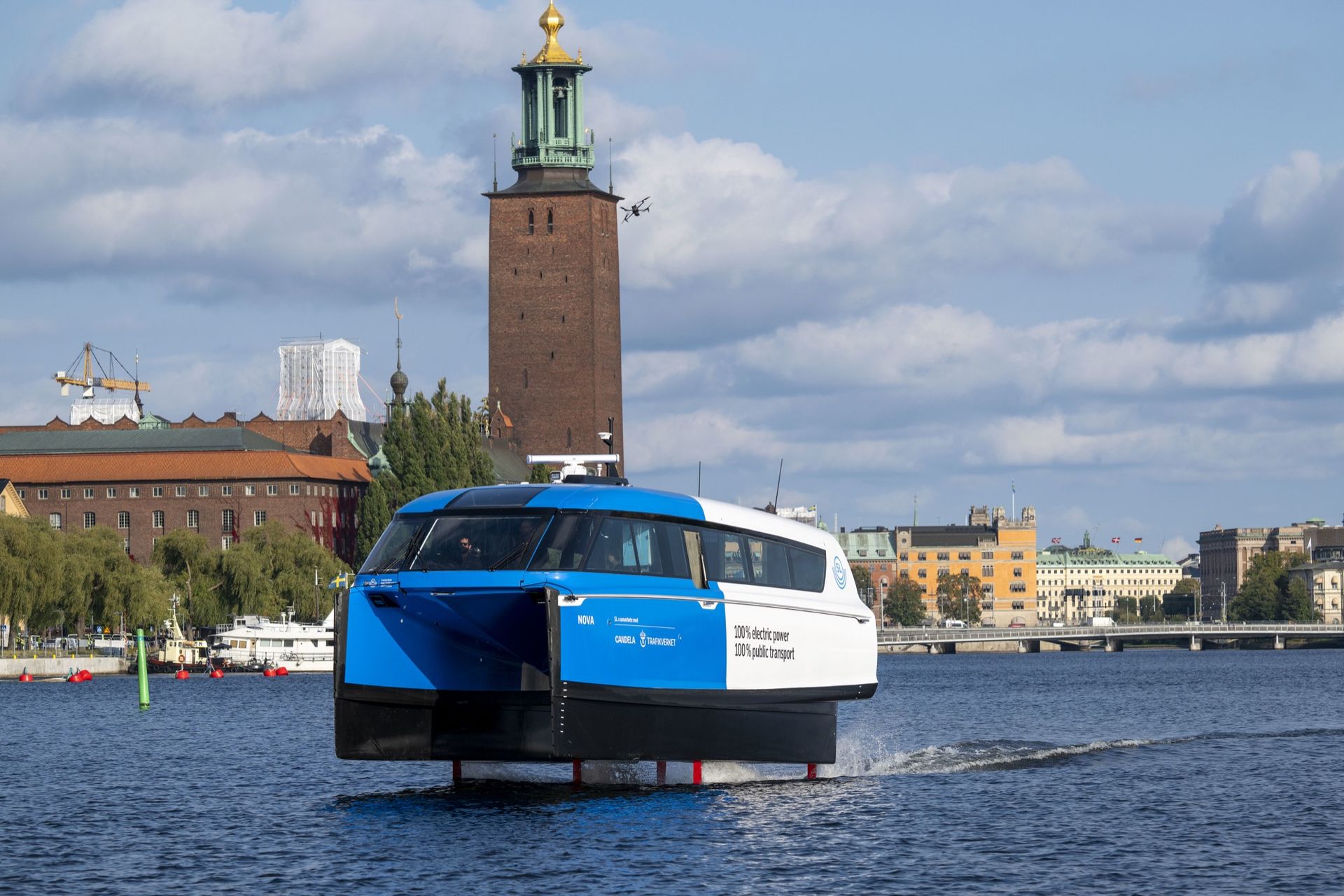 Nu flyger Candela P-12