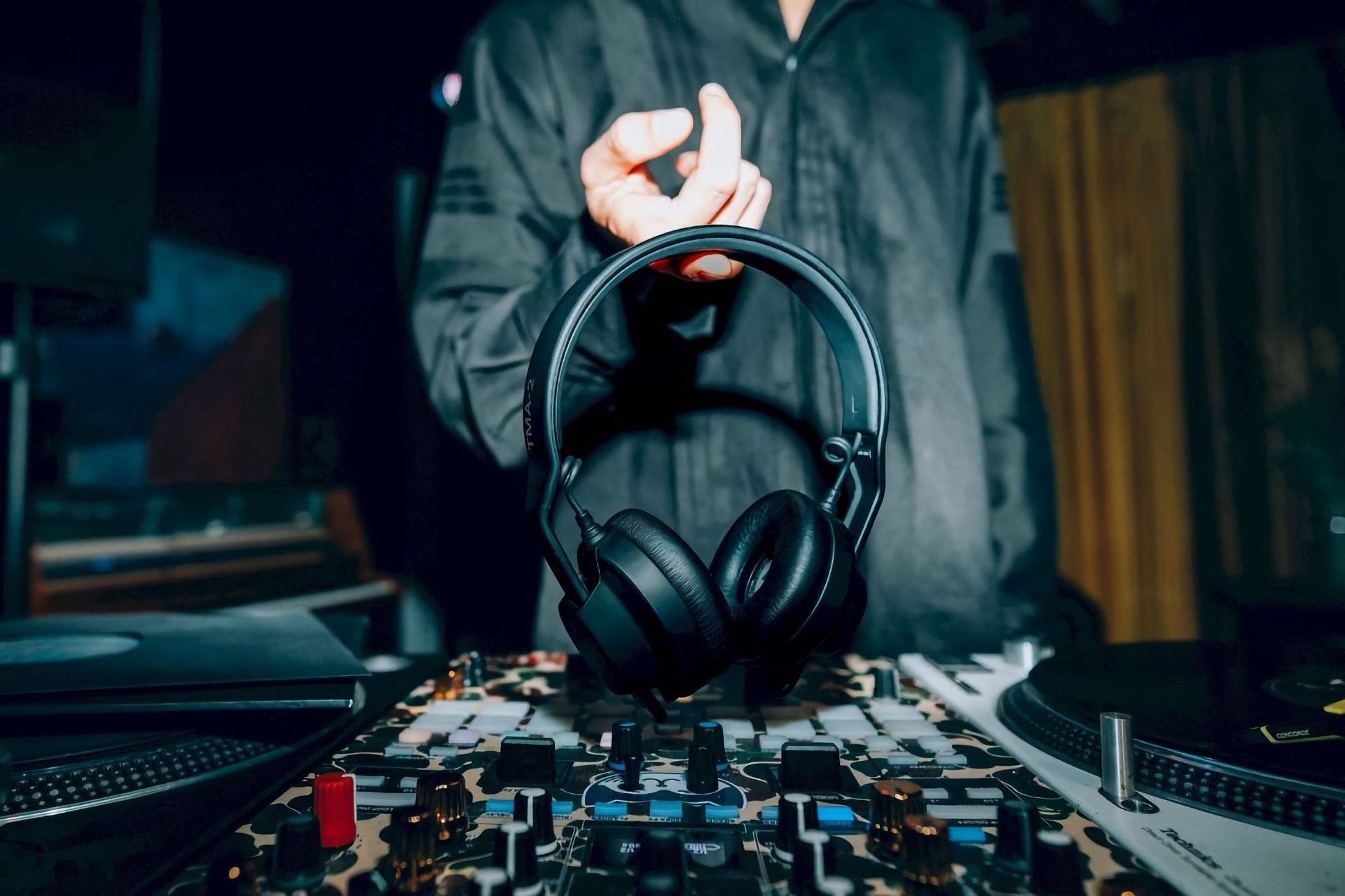 Aiaiai släpper trådlösa DJ-hörlurar