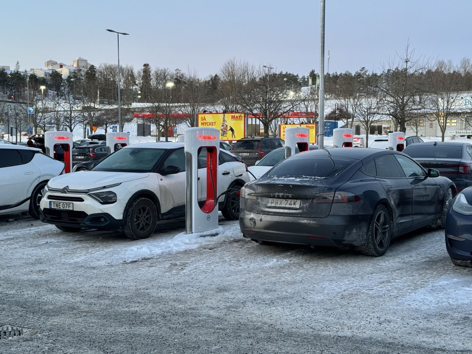 Fri laddning hos Tesla i morgon!