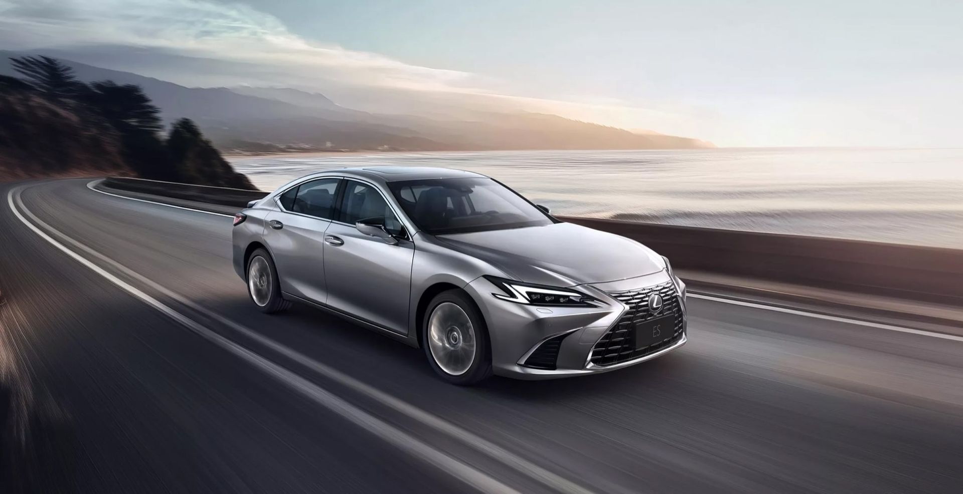 Lexus piffar till ES en aning