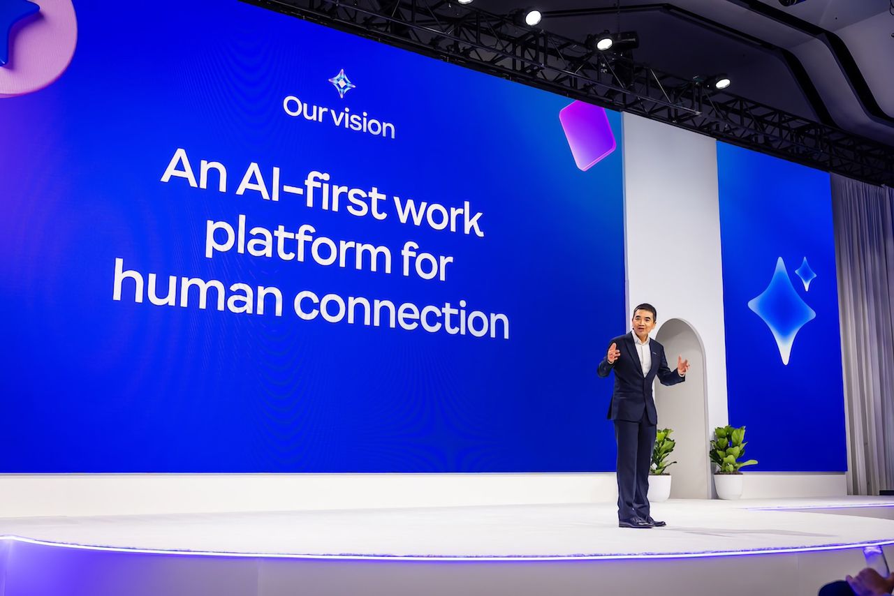 Zoom vill nu bli ett företag där AI kommer i första hand