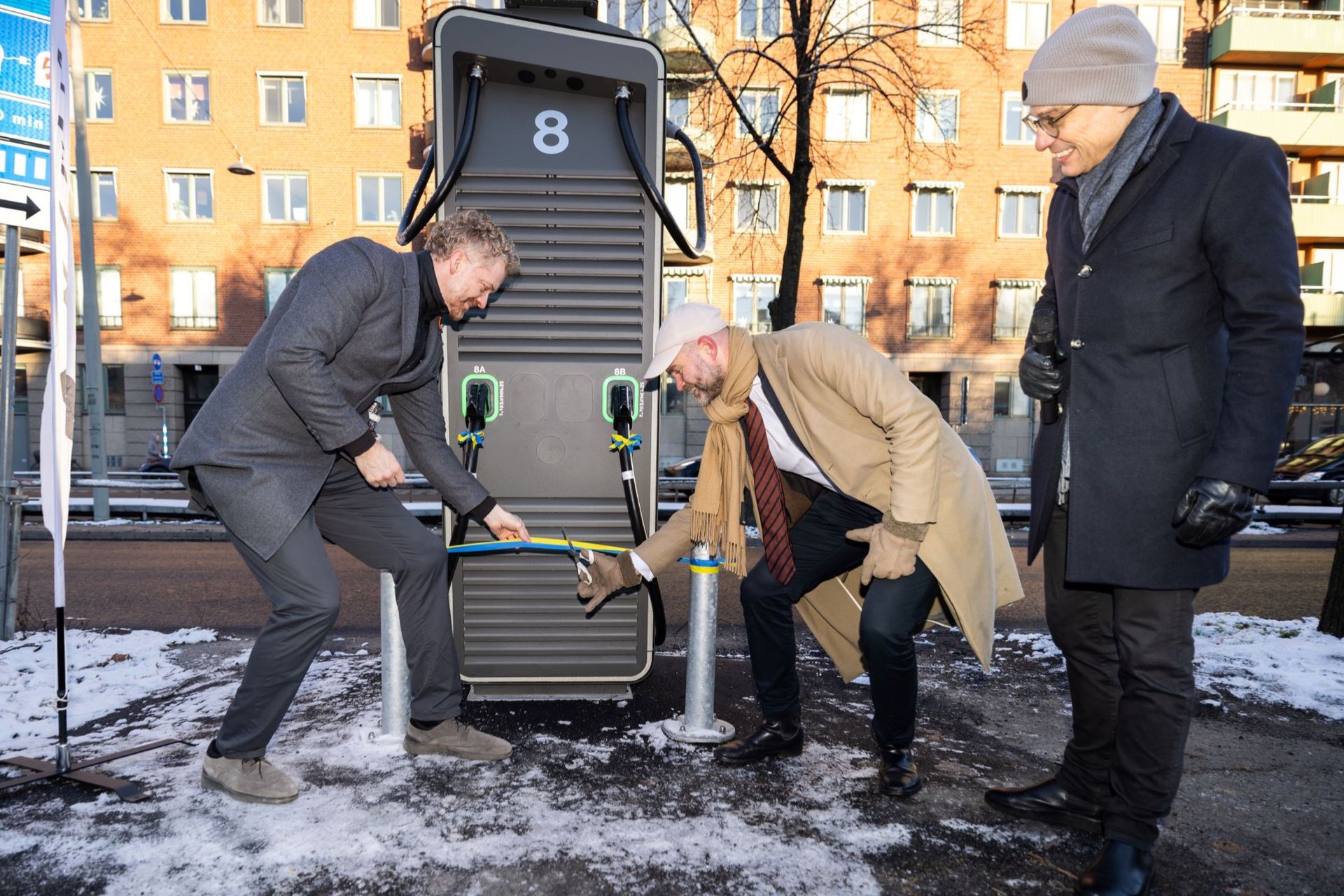 Idag invigdes centrala Stockholms största laddningsstation
