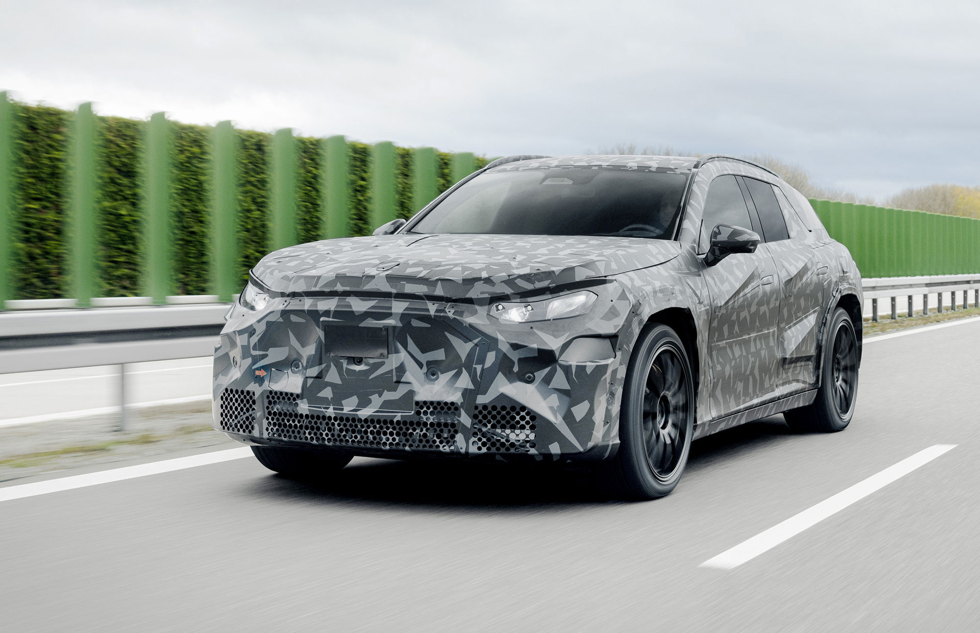 Nya AMG-suven testas i Sverige