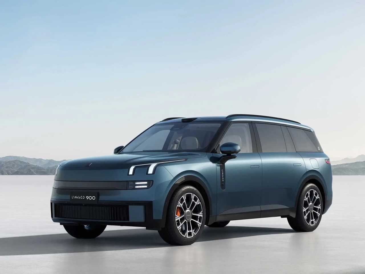 Lynk & Co presenterar stora suven 900