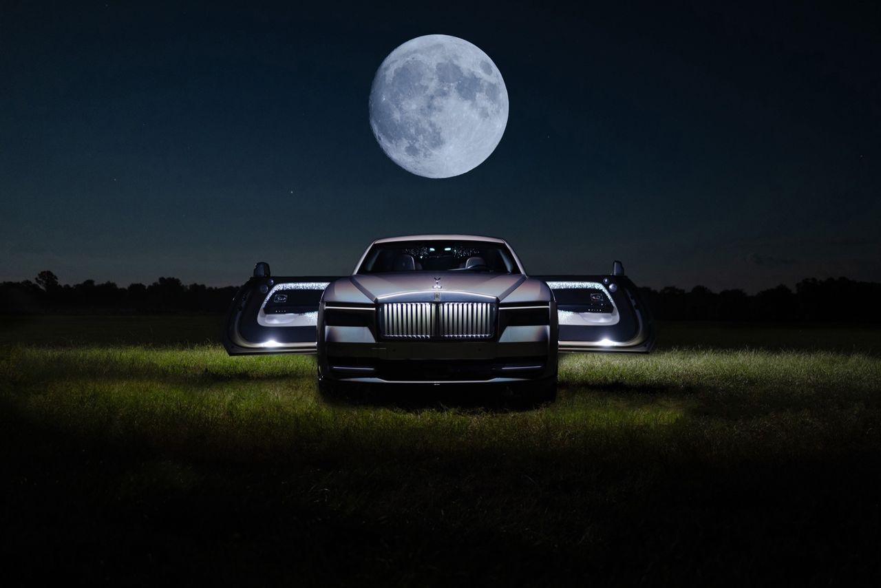 Rolls-Royce sålde fler elbilar än suvar förra året