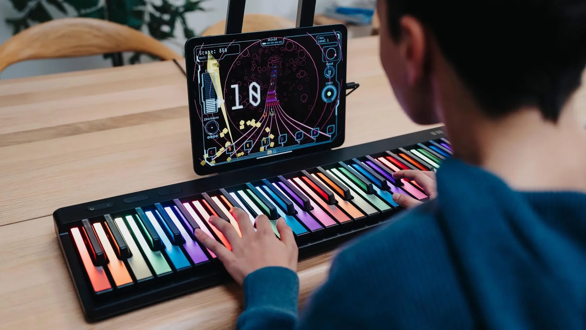 Roli släpper större version av piano för nybörjare