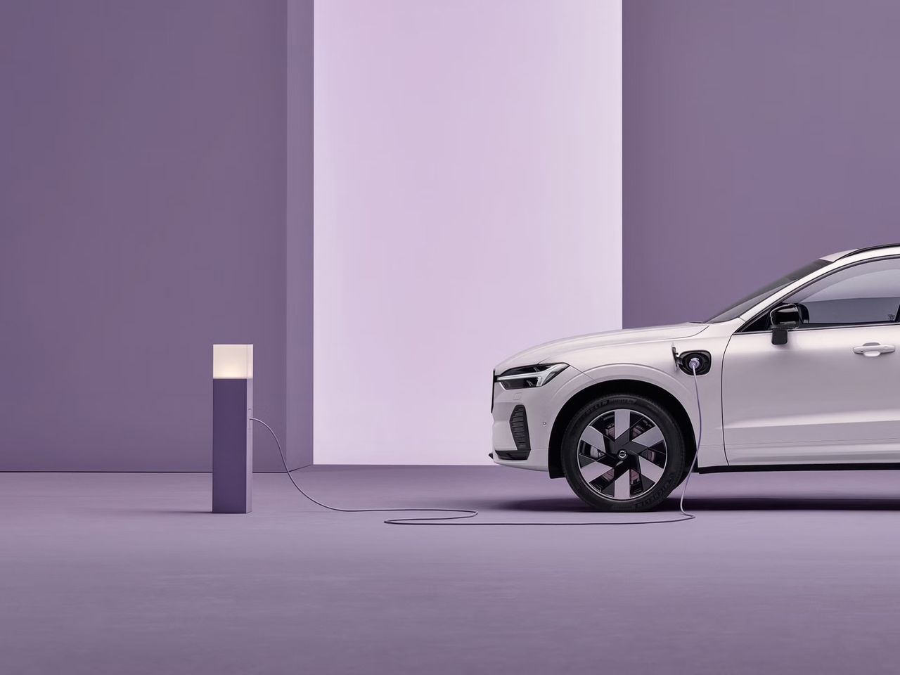 Volvo har laddhybrid med lång räckvidd på gång