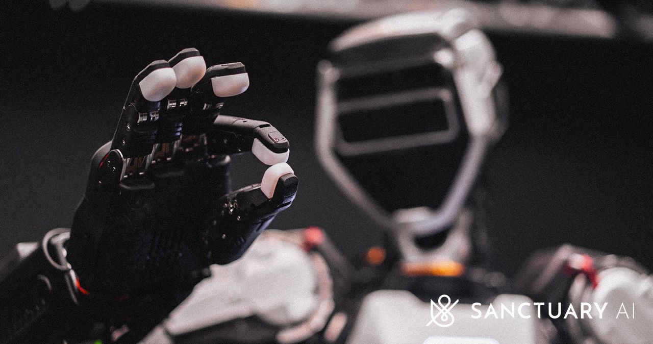 Roboten Phoenix har fått nya händer