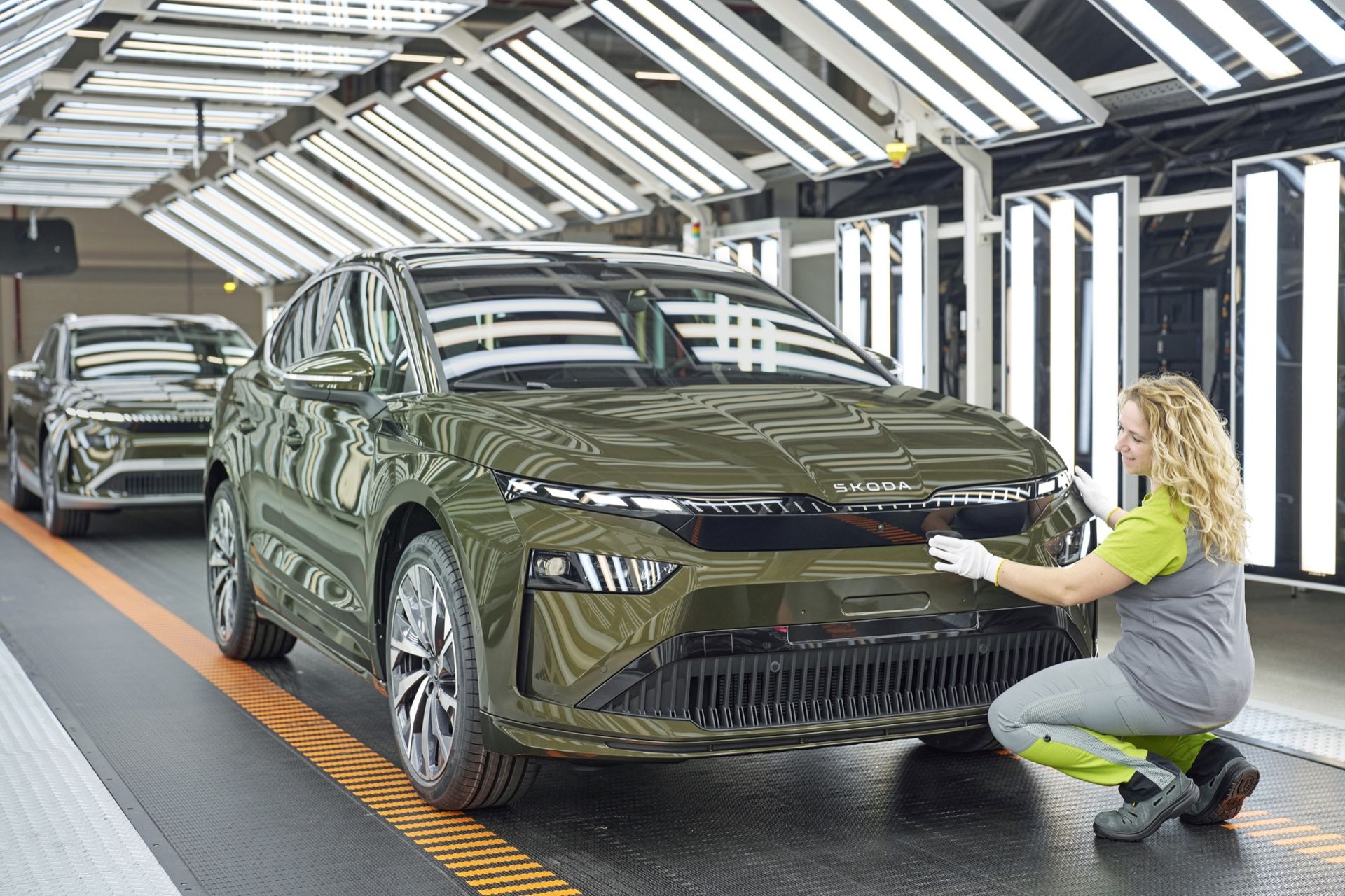 Nu drar tillverkningen av uppdaterade Skoda Enyaq igång
