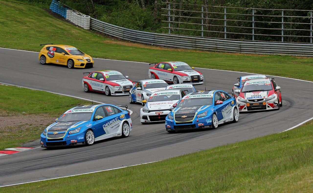 Årets STCC-säsong läggs på is