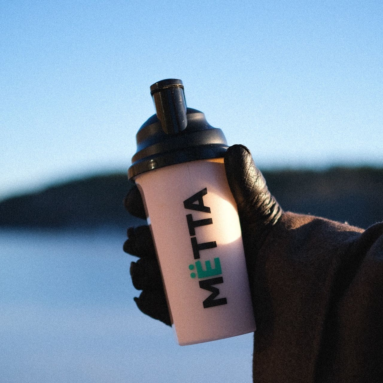 Mëtta går i konkurs