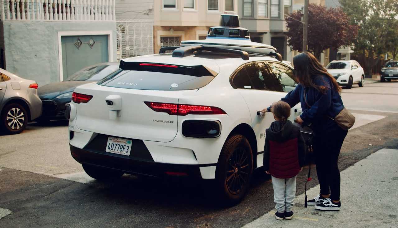 Waymo fick nästan 600 parkeringsböter i San Francisco