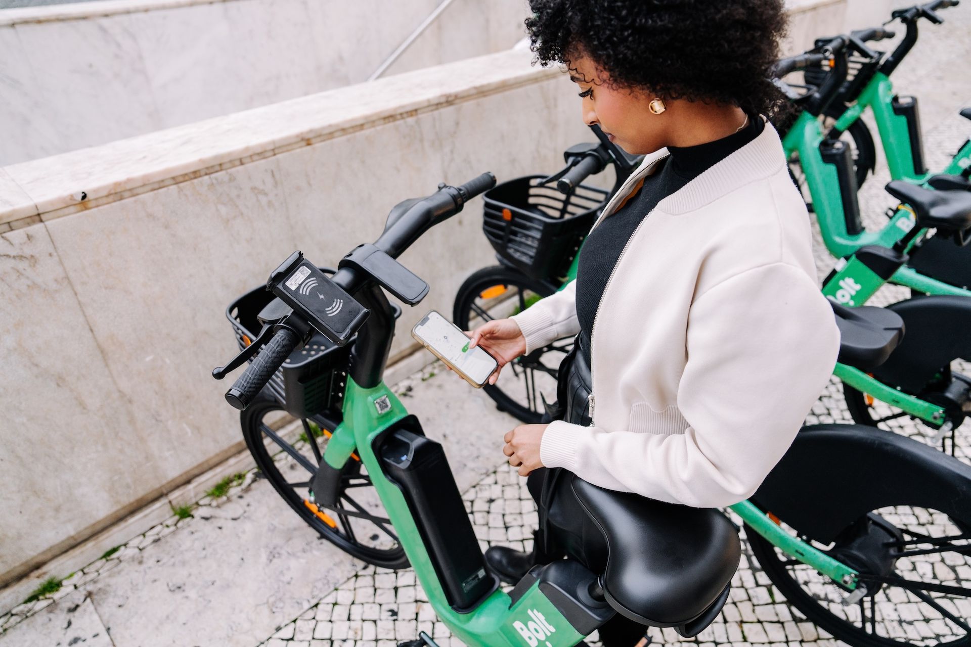 1000 elcyklar från Voi i Stockholm under april