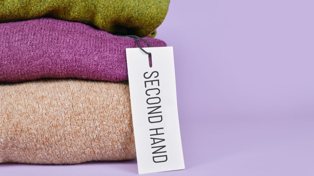 Second hand-marknaden föll över 40 procent i februari