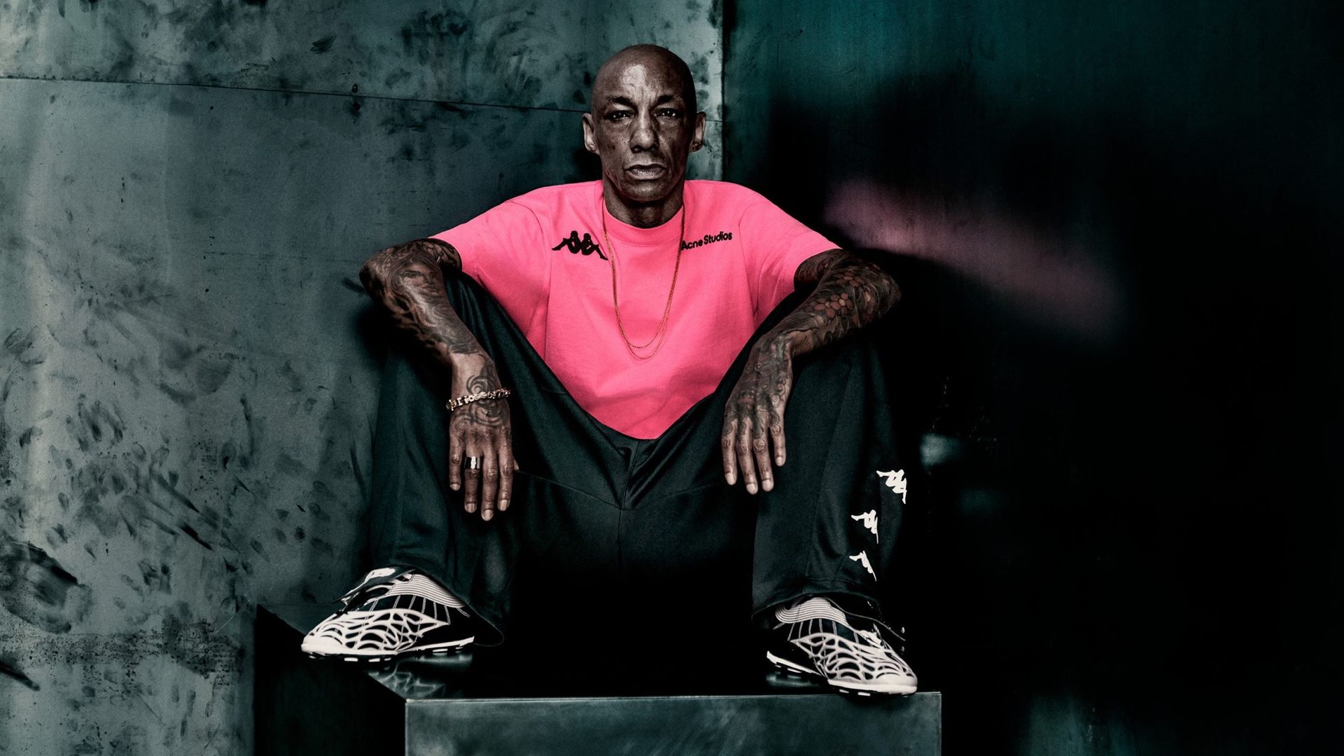 Acne och Kappa gör saker tillsammans