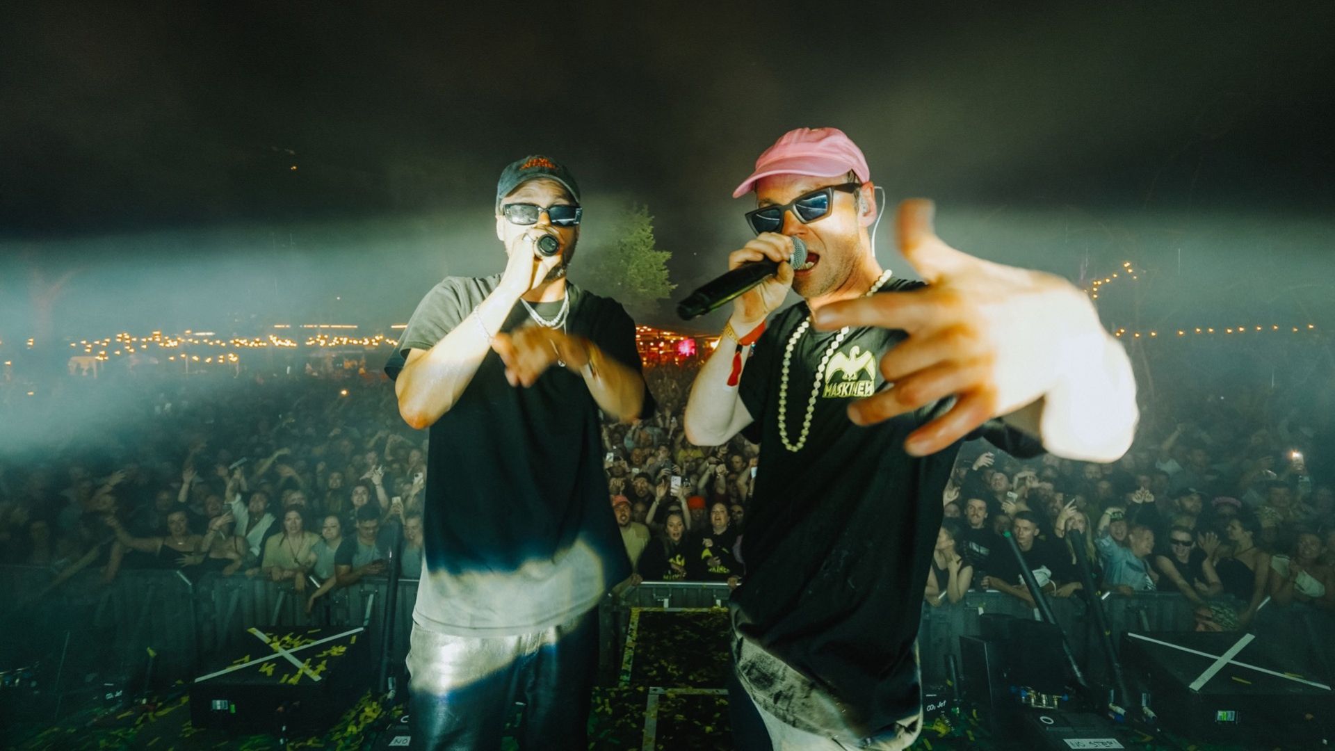 Maskinen turnerar i höst