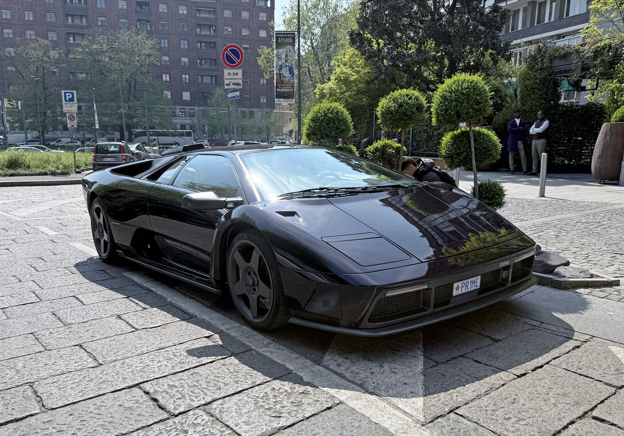 Hittade unik Lamborghini i Milano!