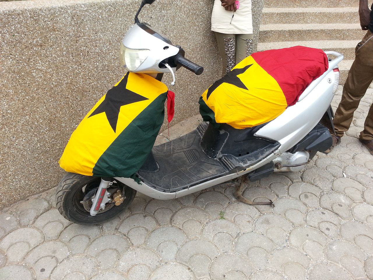 Sverige satsar på elmopeder i Ghana 