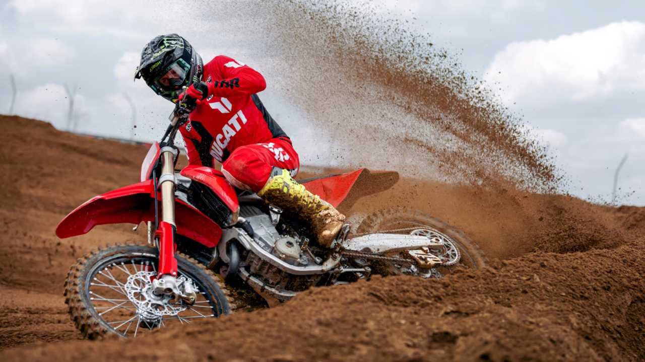 Ducati har tagit fram ny cross - 52 år sedan sist