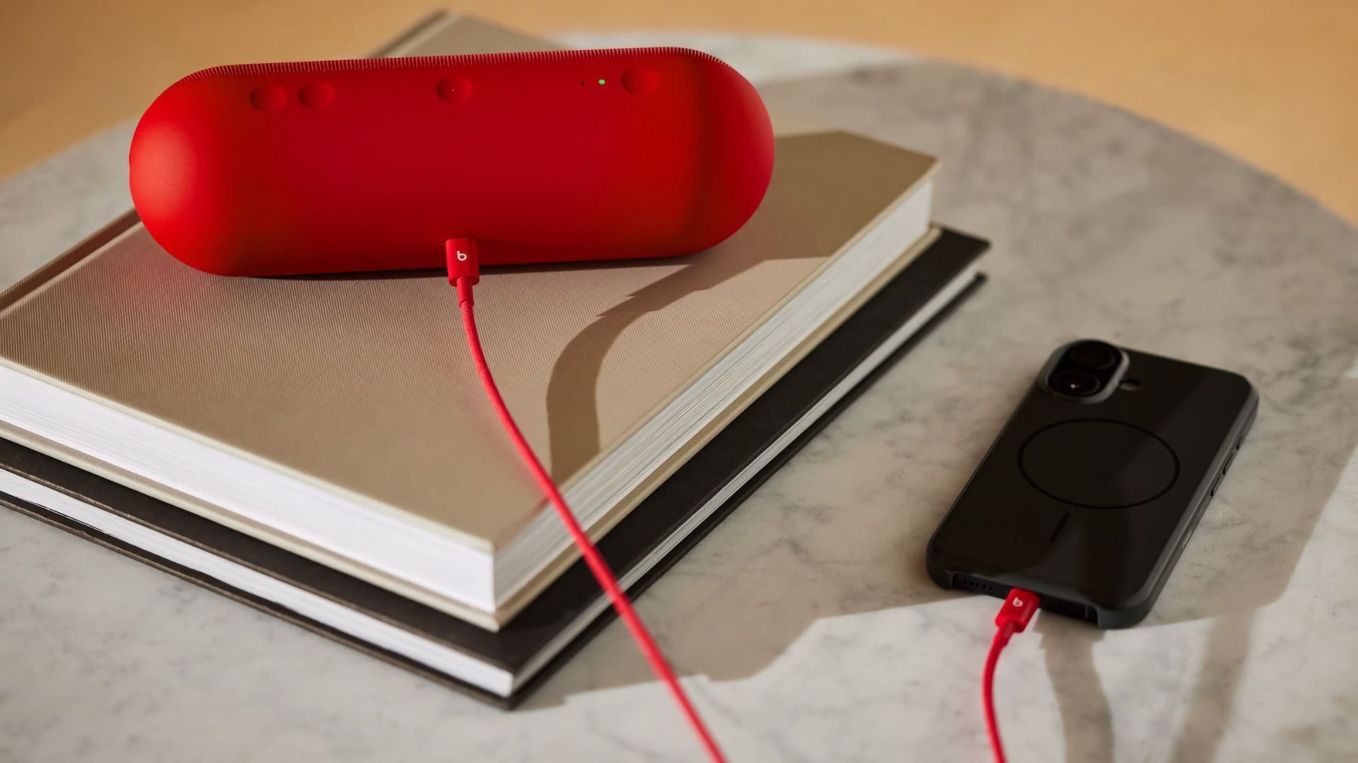 Beats börjar sälja laddningskablar