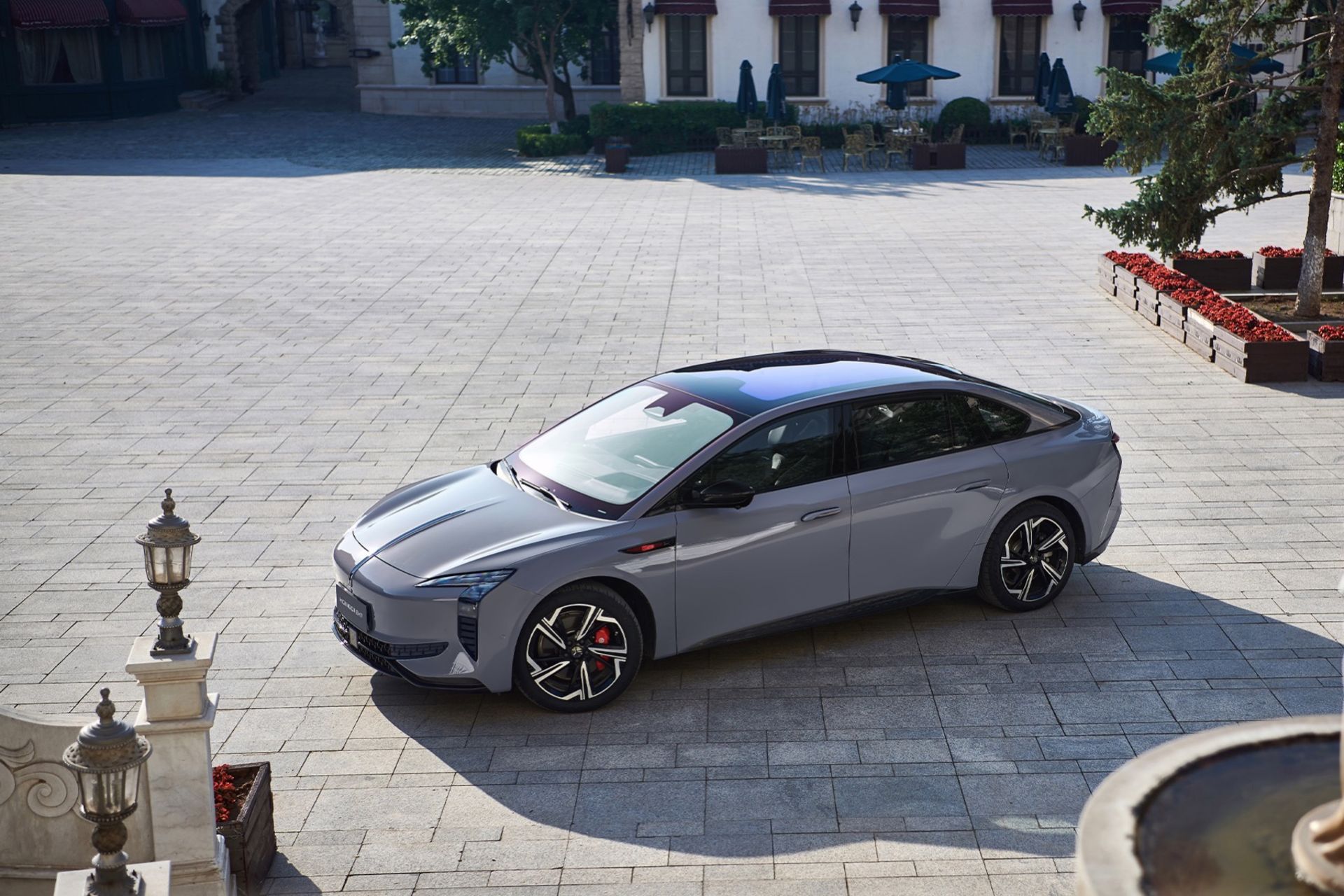 Svenska priset klart för Hongqi EH7