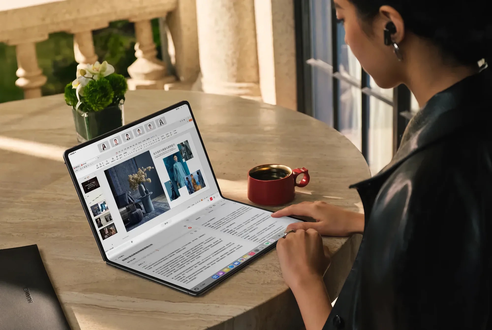 Huavei Computer Huawei presenterar vikbar laptop med HarmonyOS. MateBook Fold är en ...