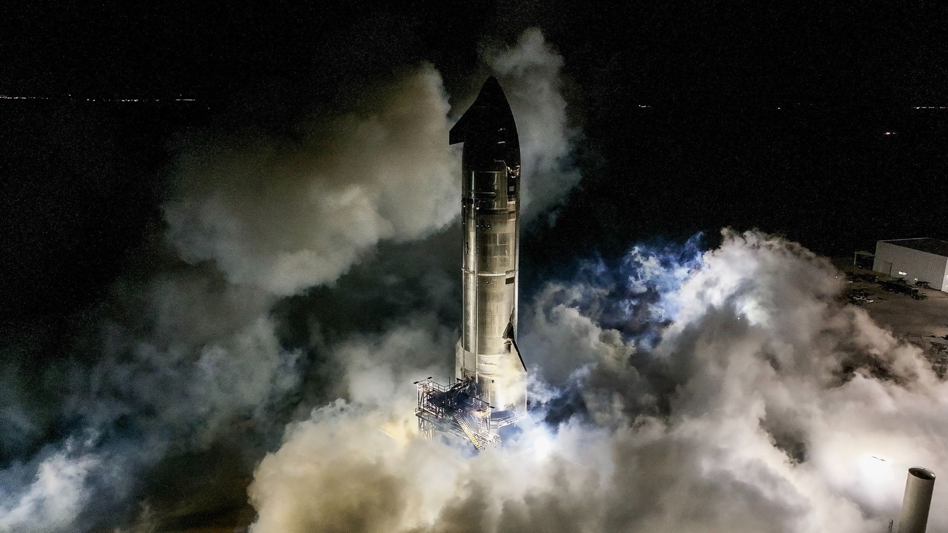 I morgon natt lyfter Starship igen