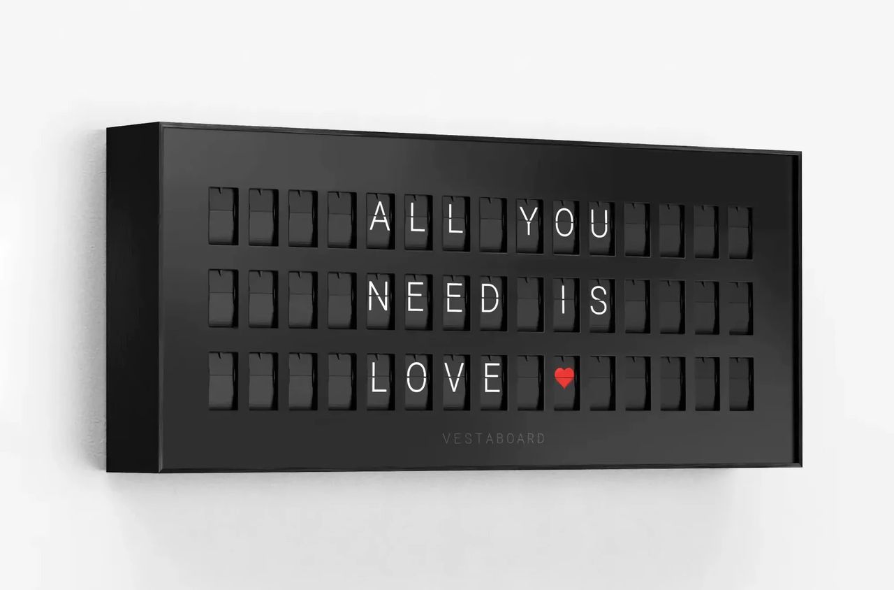 Vestaboard släpper ny mekanisk skärm