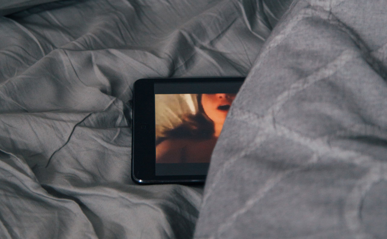 EU ska granska porrtjänster