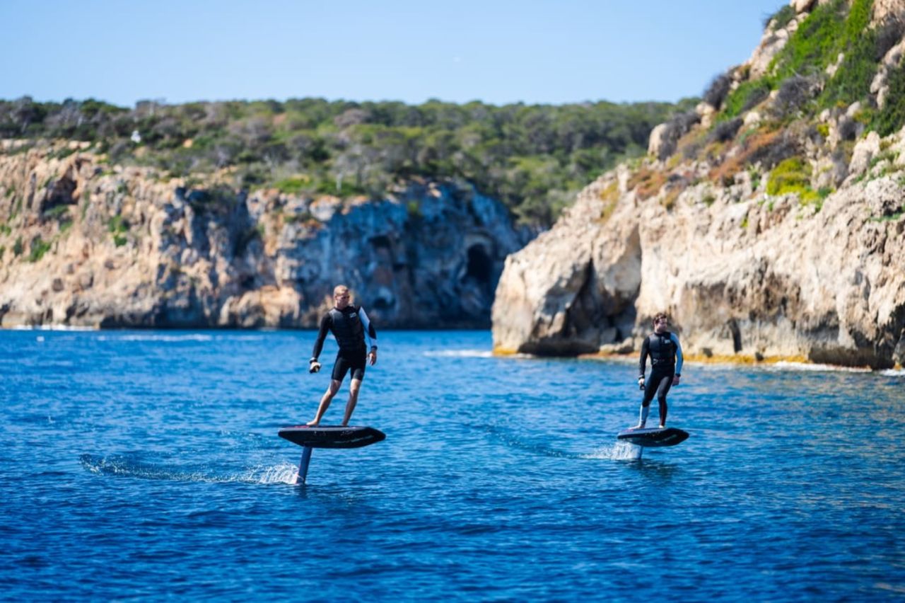 Awake släpper Ultimate-version av bärplansbrädan