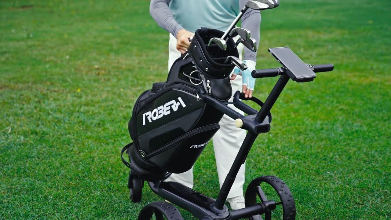 Robera Neo är en smart golfvagn