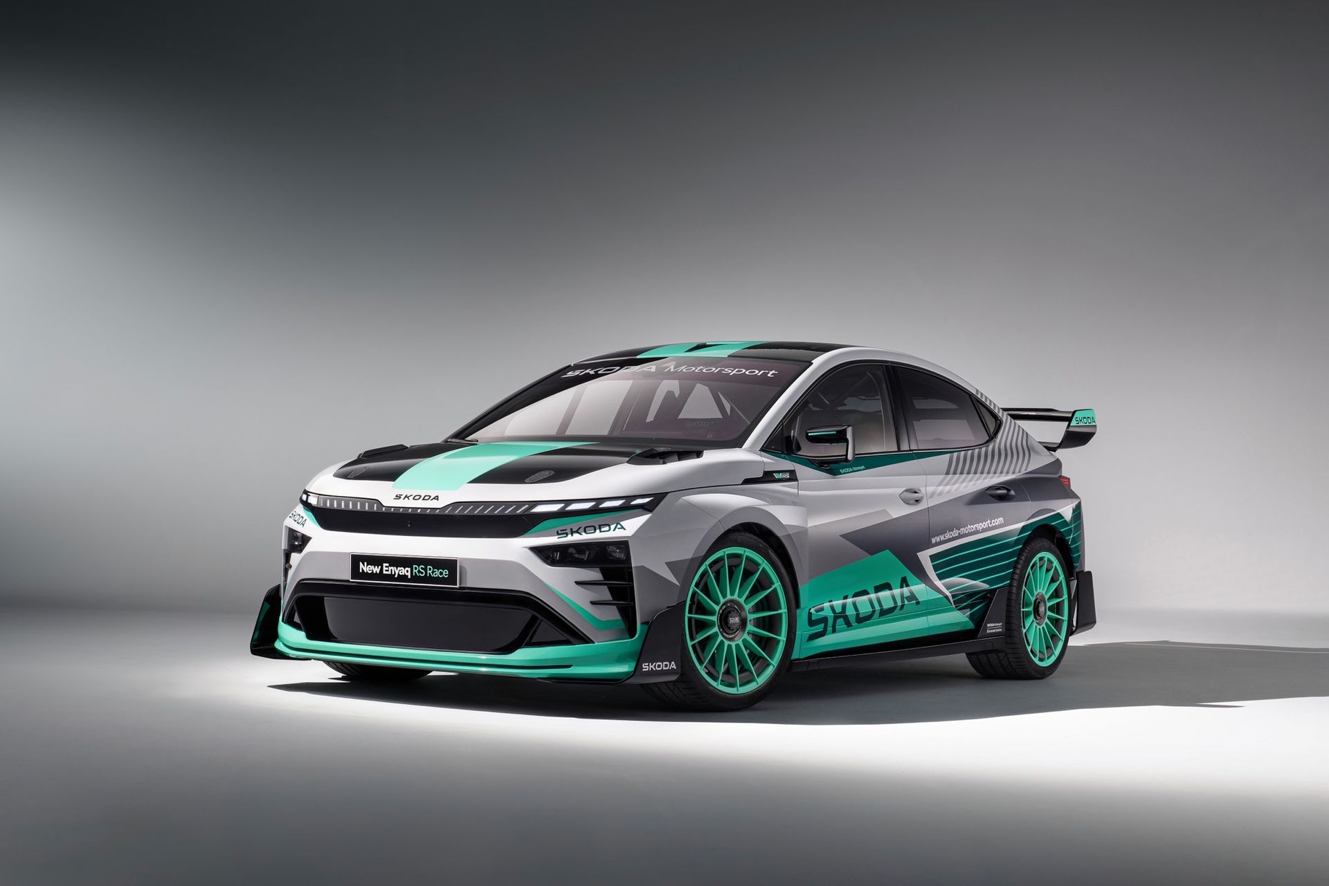 Skoda visar ny Enyaq Coupé RS Race