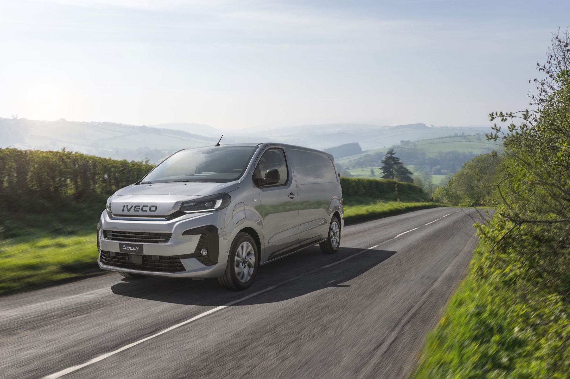 Två nya eldrivna transportbilar från Iveco till Sverige