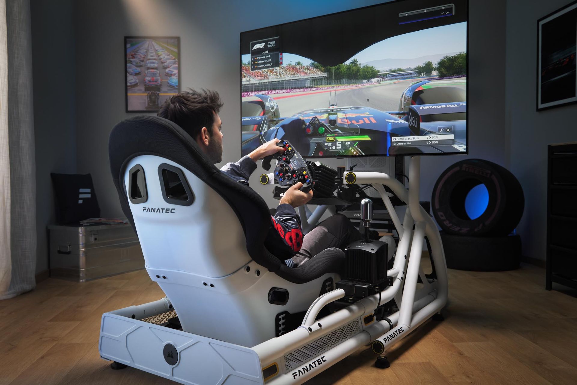 Kör som ett proffs – Fanatec finns nu hos Inet