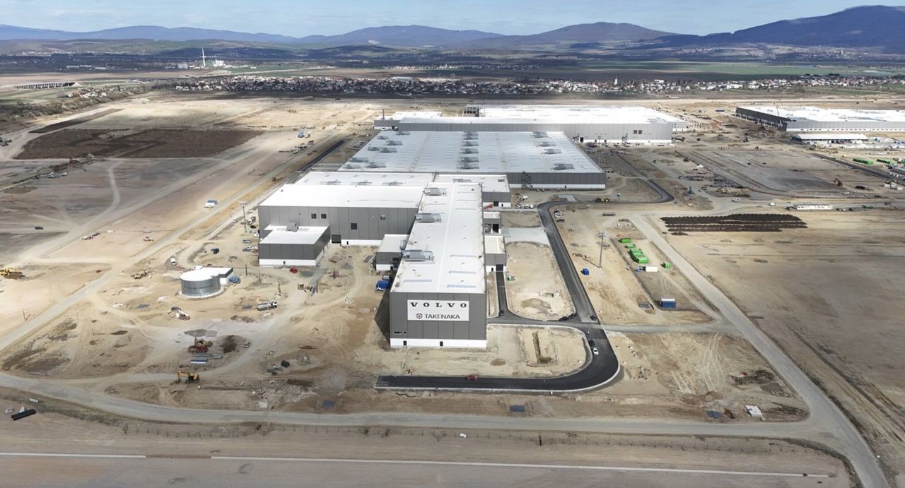 Masstillverkning på Volvos fabrik i Slovakien försenas