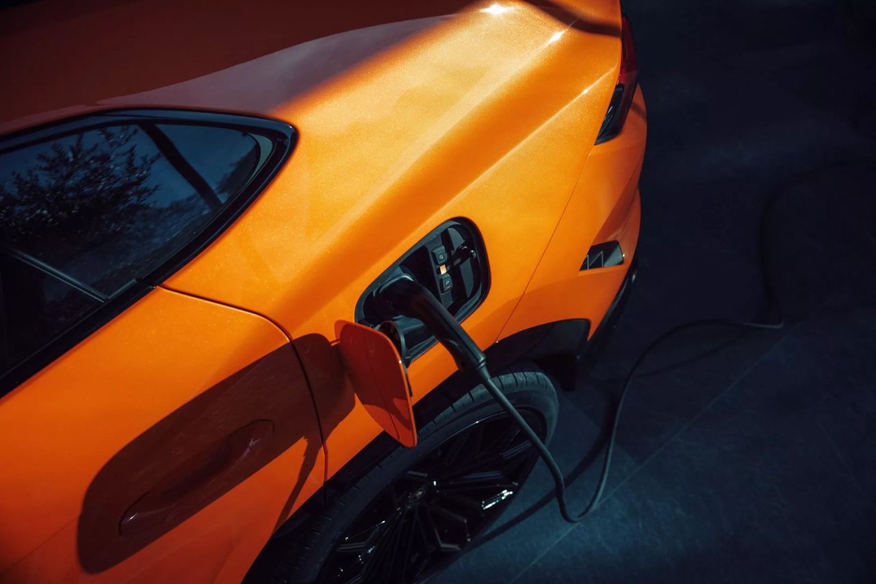 Lamborghini skjuter elbilar på framtiden