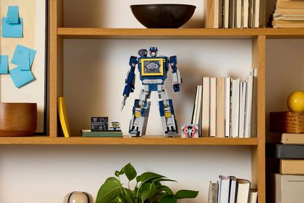 Lego SoundWave