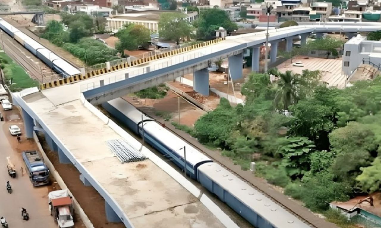 Indiskt brobygge blev väldigt knasigt