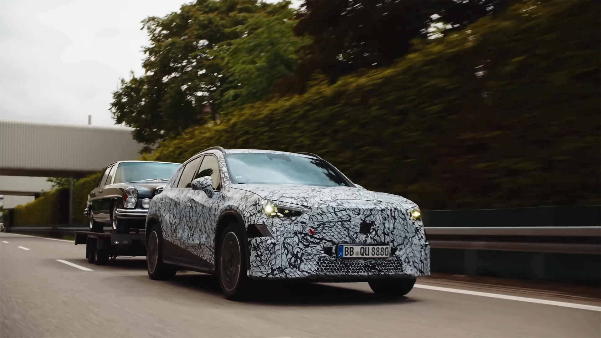 Mercedes visar upp nya elektriska GLC