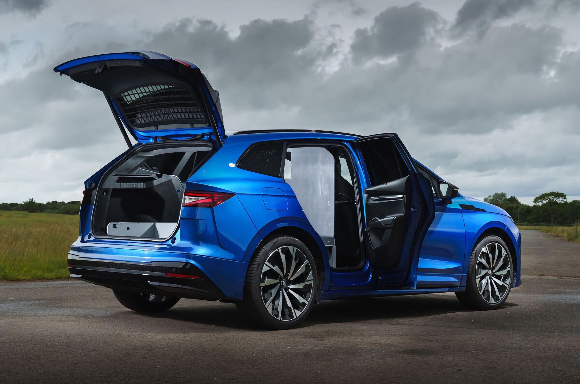 Skoda visar fraktversion av Enyaq