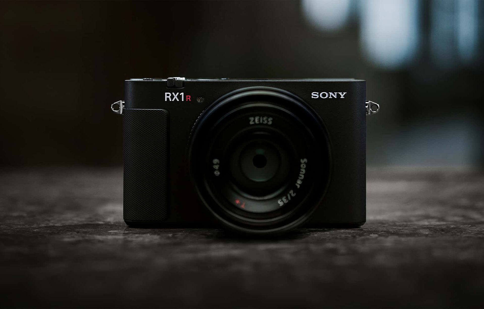 Sony släpper kompakt fullformatare