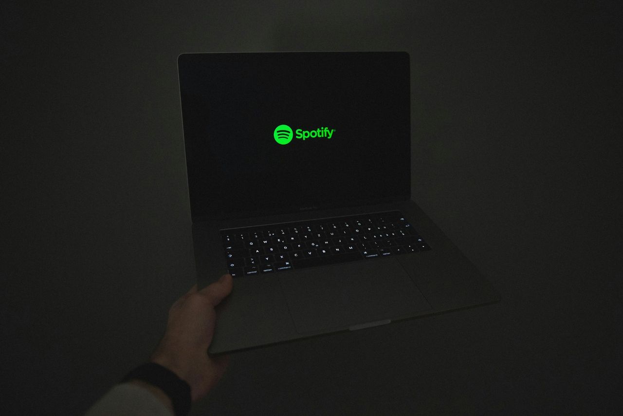 AI-genererad musik från döda artister dök upp på Spotify