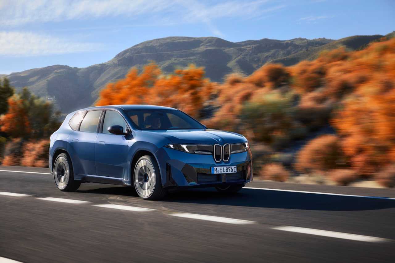 Första medlemmen i BMW:s nya Neue Klasse är här