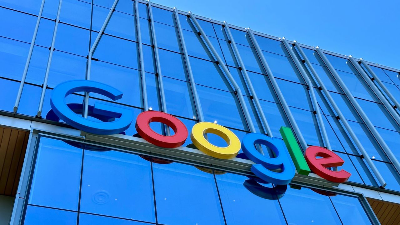 Google ska betala över 30 miljarder i böter till EU