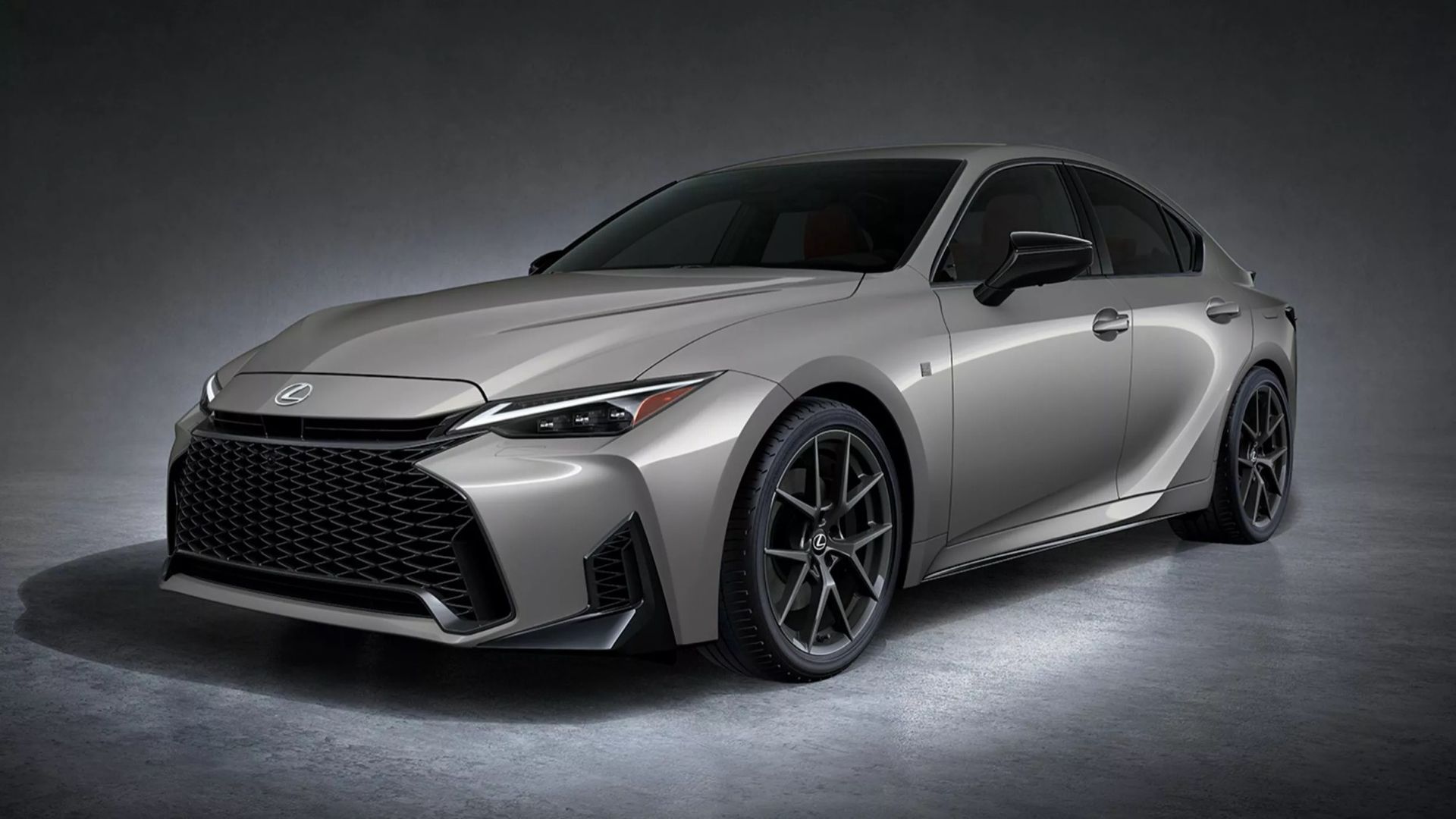 Lexus lyfter IS - igen