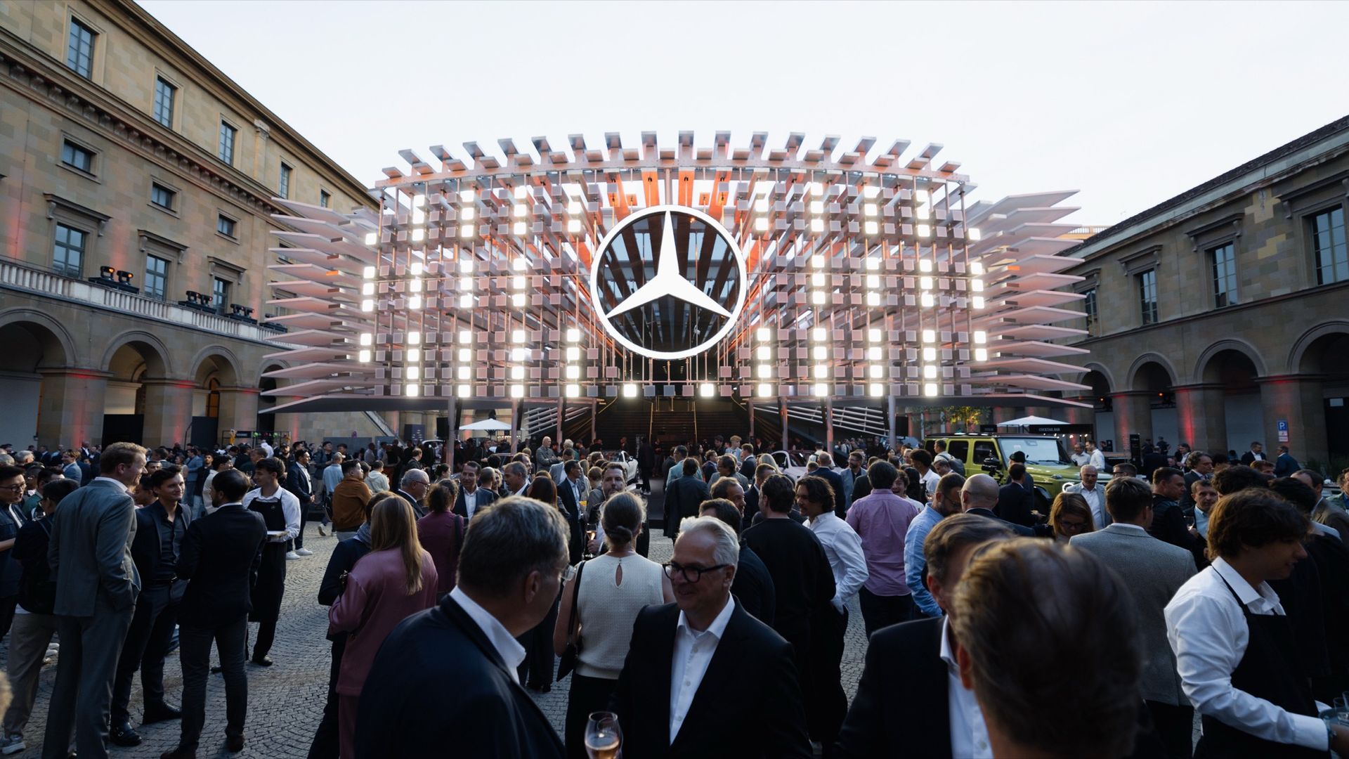 Mercedes ska lansera 40 nya modeller innan 2027