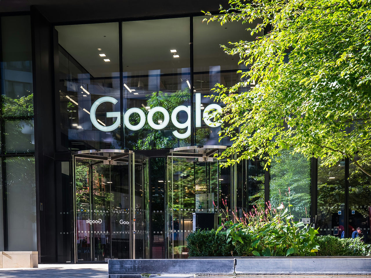 Nu värderas Google till över 3 biljoner dollar