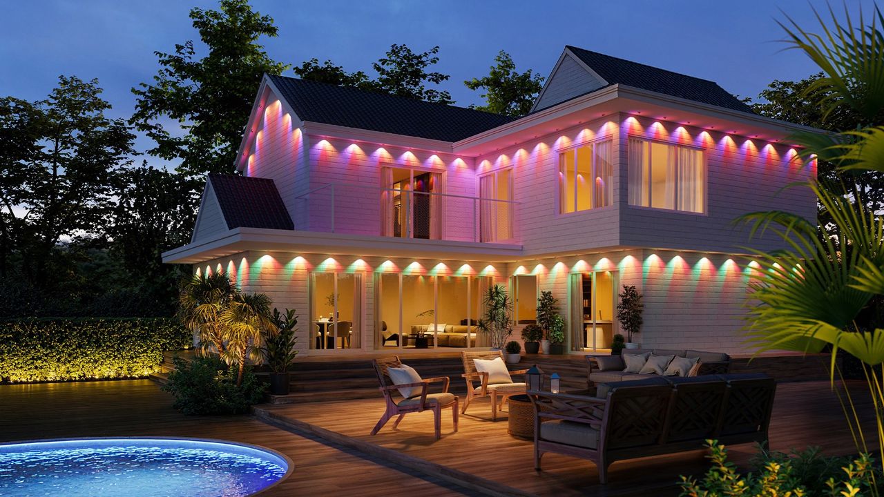 Govees nya utomhusslinga har tre ljuskällor i varje lampa